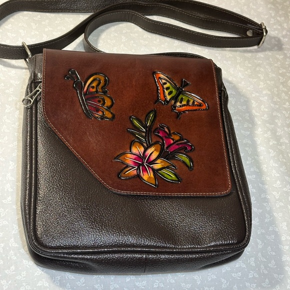 Leather CrossBody Hand Tooled and Painted with Butterflies and Flowers NWOT - Picture 3 of 12